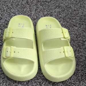 Comfortable women's Sianey Slide Sandals - NEW